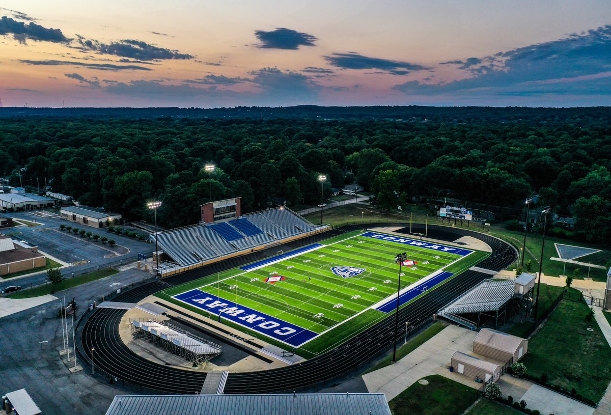 GeoSurfaces's tweet image. // Home of the Wampus Cats //

Conway High School - Arkansas
-
-
#geosurfaces #geosportlighting #turf #ledlights