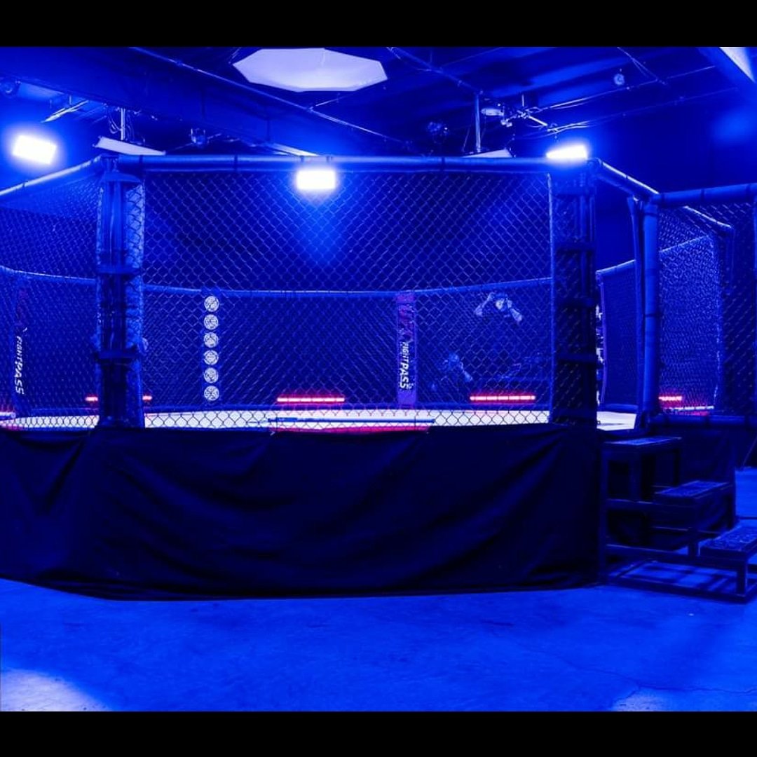 ...ever wrestled in a cage before?

WUG 1 is Sunday, August 30th exclusively only on @ufcfightpass 

Sign up today and watch the best of wrestling...in our cage!

#wug #wug1 #wrestlingunderground #ufcfightpass #chaelsonnen #wrestlingislife #wrestle #wrestler #wrestlers #wrestling