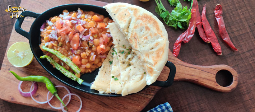 CravingTales's tweet photo. Street Style Matar Kulcha recipe
#fridaymorning #FridayFeeling #food #foodie #yummy 
https://t.co/qhSiN5hg4t https://t.co/nZDJO60tQ2