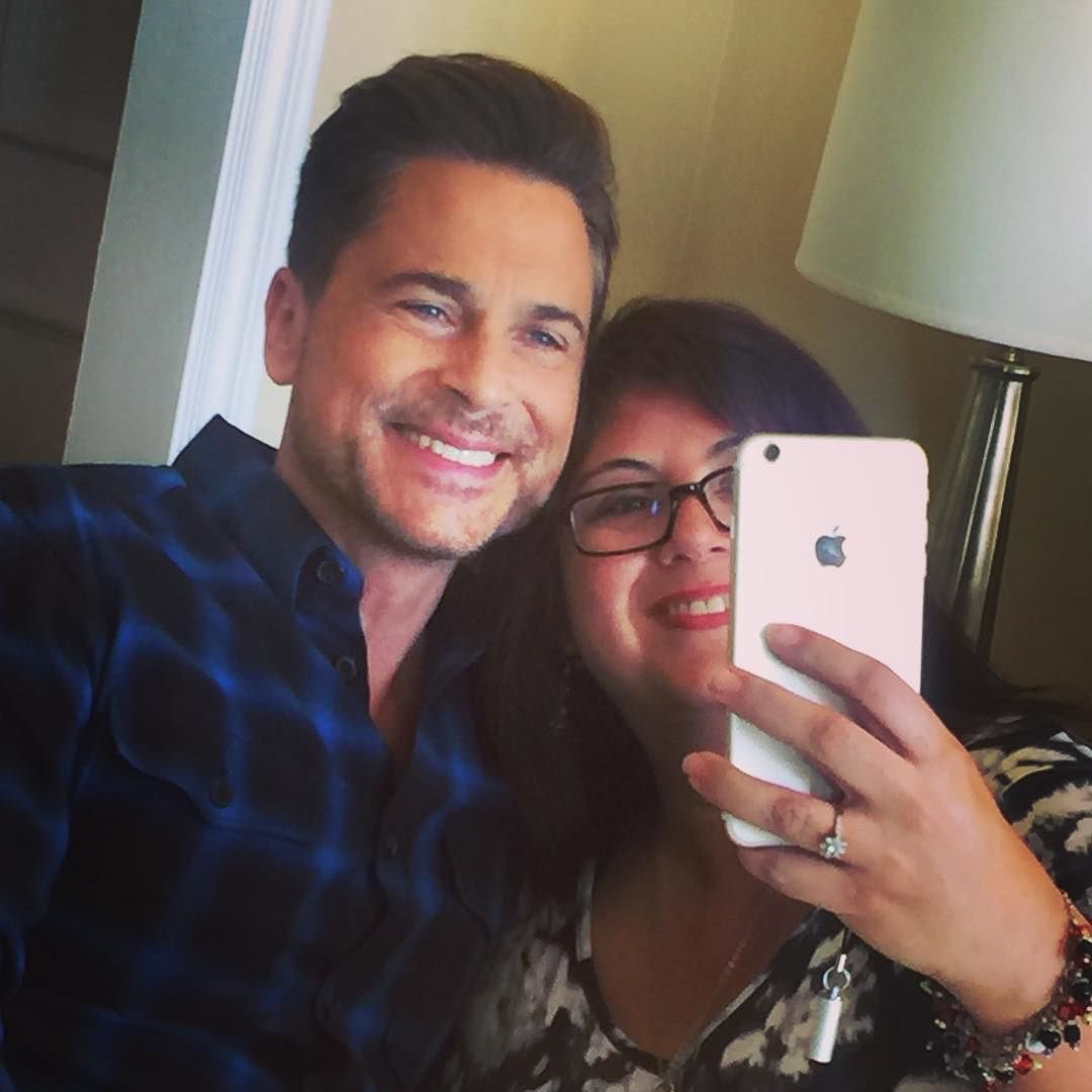 MizMeliz's tweet photo. Thank you @RobLowe @JimmyKimmelLive for posting my Tweet in the opening monologue tonight on Jimmy Kimmel Live! Rob, you definitely should have a talk show! You’re an A+ interviewer. Way better than me when I interviewed you for How to be a Latin Lover! #lowewasrobbed #literally https://t.co/kfQCh3uMqM