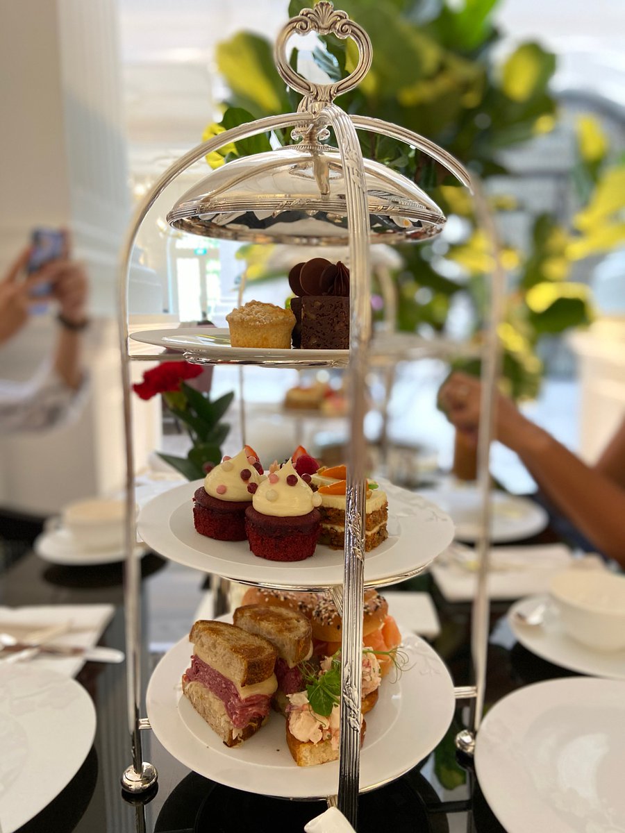 STEuniceQ's tweet photo. RT @ST_LifeTweets: Food Picks: New York afternoon tea https://t.co/iiW49pNIun https://t.co/hAXpAcNyOR