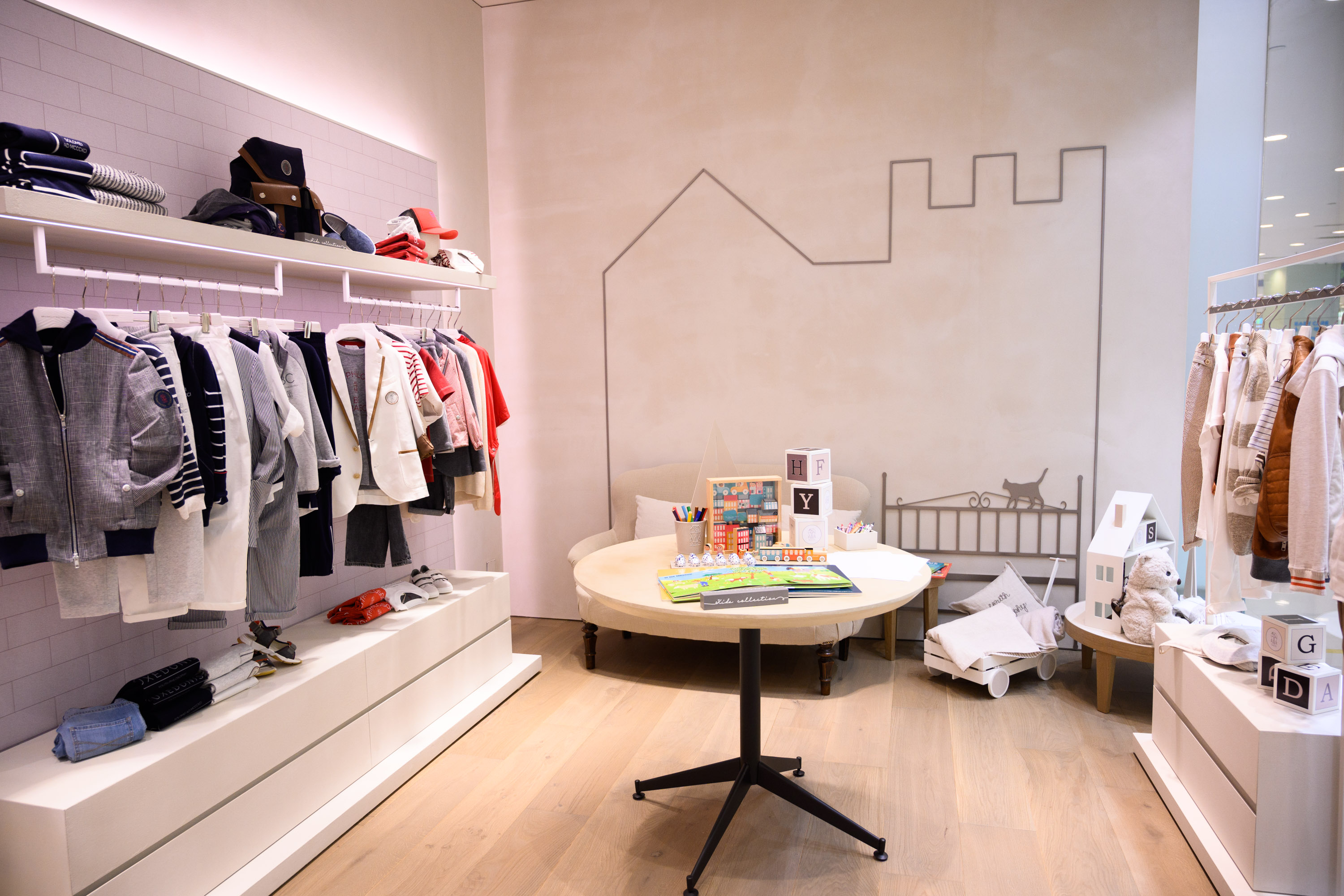 Harbour City on X: Brunello Cucinelli Kids is now open at #HarbourCity.  Encompassing quality, Italian craftsmanship, and a contemporary sporty-chic  style, their collection ensures your kid is looking their Sunday best, every