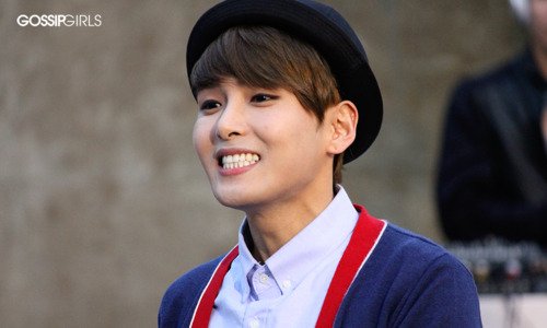 Ryeowook has an ear for a tune that he recognized the note once he hears it, and he was a great singer and a pianist although he majored in composition.People might be envious of him, but Ryeowook in reality studied to death because he didn’t want to burden his parents.