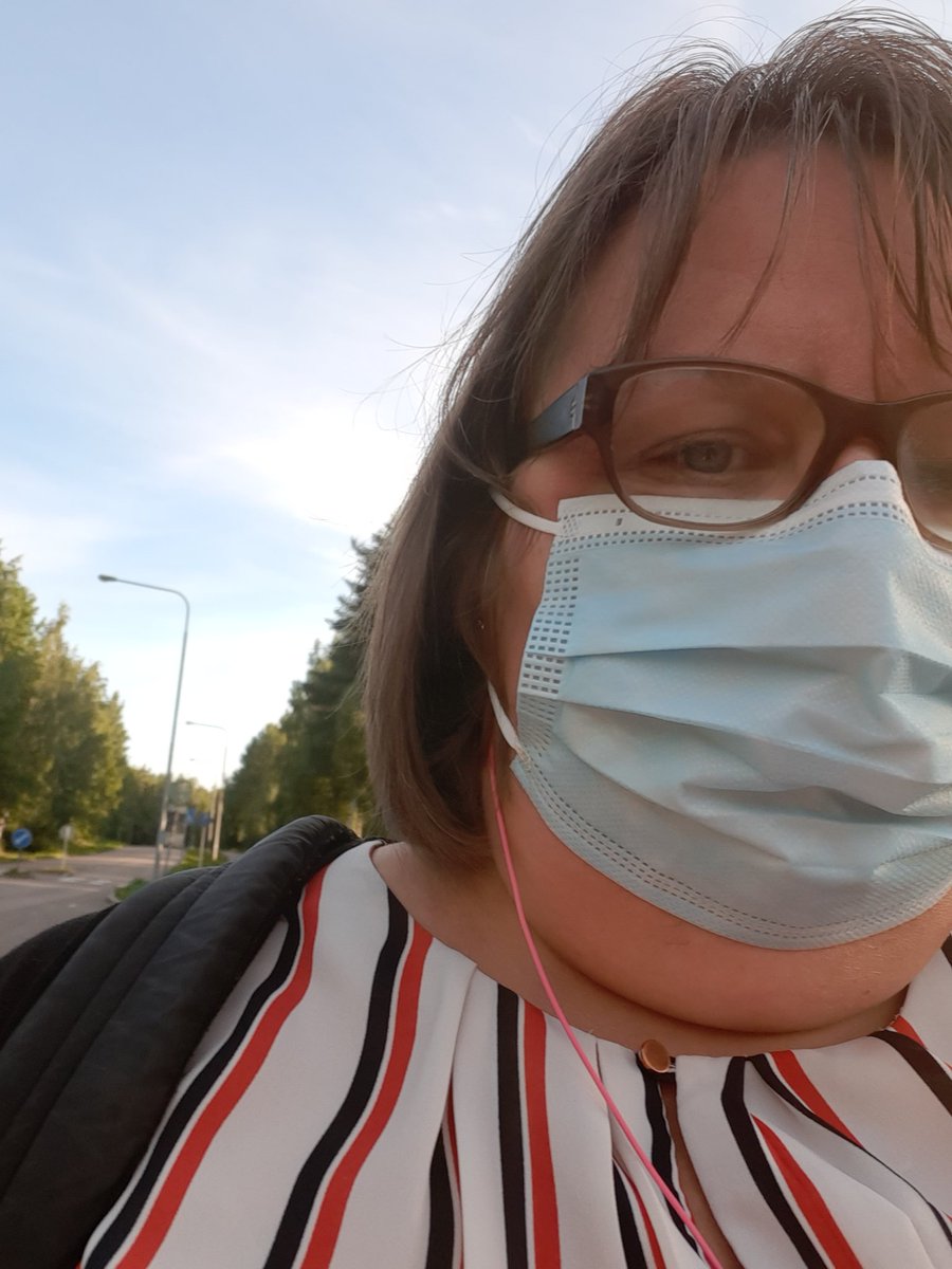 KoskiSari's tweet photo. Ainakin #tampere #hallila bussissa osataan käyttäytyä. Kaikilla aikuisilla #kasvomaski käytössä https://t.co/NDXJ4oRHTB