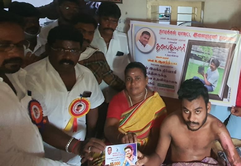 JJSenthilnatha1's tweet photo. நம் மக்கள் தலைவர் தளபதி
 அவர்களின் உத்தரவின்படி எங்கள் குருநாதர் புஸ்ஸி
N. ஆனந்த் Ex.MLA.அண்ணா
அவர்களின் ஆலோசனைப்படி
ரூபாய் 15000/உதவித் தொகை வழங்கப்பட்டது https://t.co/PwhjjHowzl