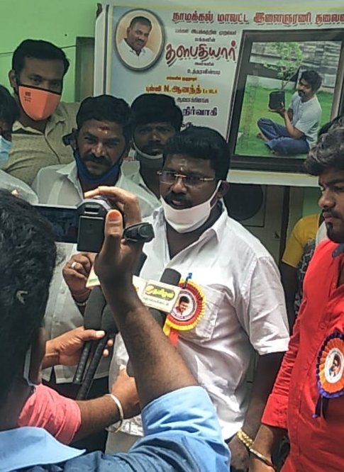 JJSenthilnatha1's tweet photo. நம் மக்கள் தலைவர் தளபதி
 அவர்களின் உத்தரவின்படி எங்கள் குருநாதர் புஸ்ஸி
N. ஆனந்த் Ex.MLA.அண்ணா
அவர்களின் ஆலோசனைப்படி
ரூபாய் 15000/உதவித் தொகை வழங்கப்பட்டது https://t.co/PwhjjHowzl