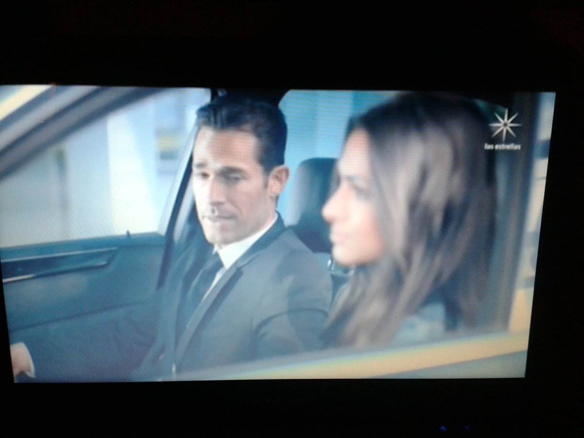 Miguel <a href="/sebastianrulli/">Sebastian Rulli</a> y Adela ♥♥♥♥ #ElDragón