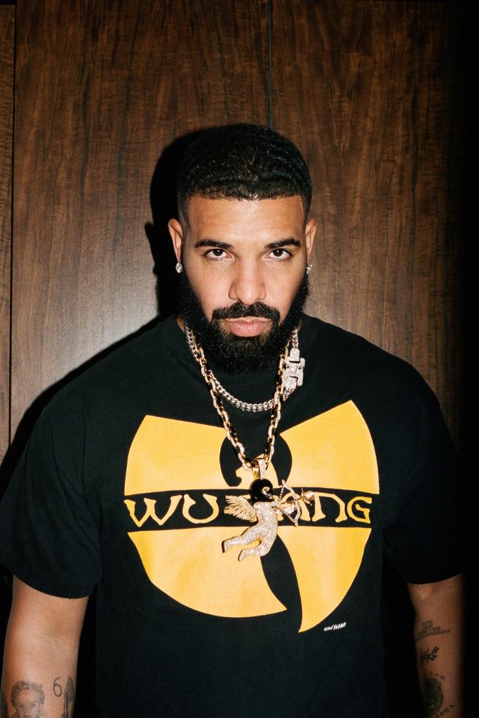 HotHipHopNews2's tweet photo. Drakeのニューアルバムタイトルが"Certified Lover Boy"と正式発表。
アルバムからのシングル"Laugh Now Cry Later ft. Lil Durk"がリリース。https://t.co/G6792sB0Hn https://t.co/5CqjRHuNZD