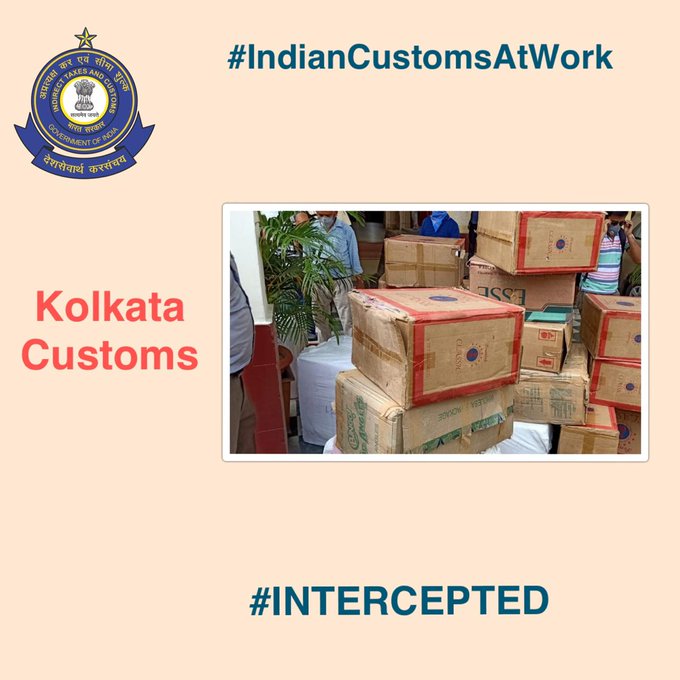 kolkata_customs's tweet photo. Customs, Kolkata guarding Economic frontiers while fighting #COVID19.
On 13/08/2020 officers of the Preventive Commissionerate effected seizure of foreign origin cigarettes and cigars valued Rs.9,32,700 at Burrabazar area in Kolkata.
#IndianCustomsAtWork https://t.co/TFjUQh9fPM