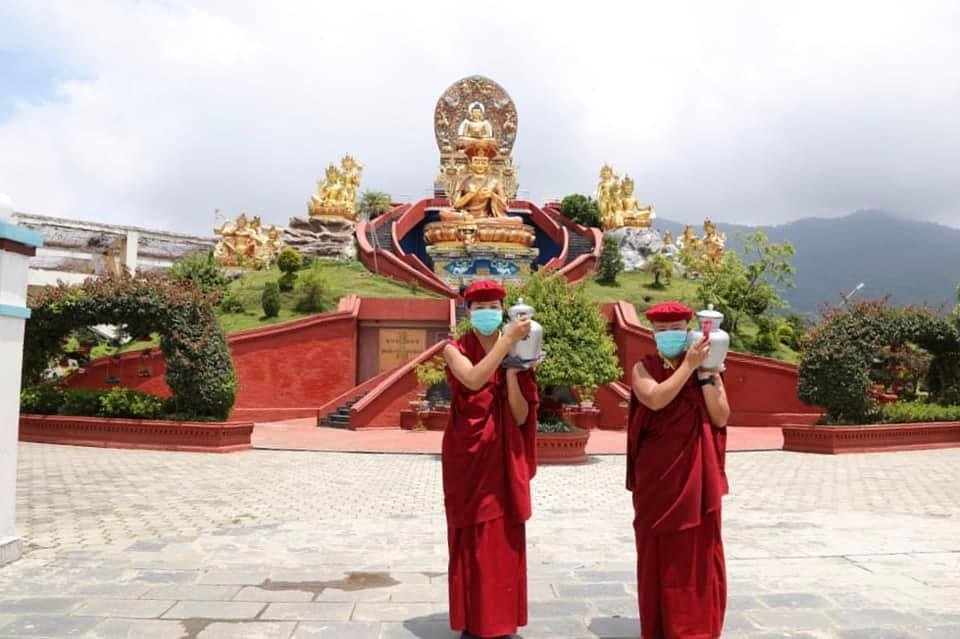KungFuNuns's tweet photo. Tea is a big part of our tradition and ritual. Tea is offered during ritual, before meetings and after long journeys. Traditionally, tea was strained through horsehair and churned with butter. #KungFuNuns #Tea #ButterTea #Himalayas #HimalayanTea #BeYourOwnHero #DrukpaNuns #Drukpa https://t.co/tPhAnNyj9B