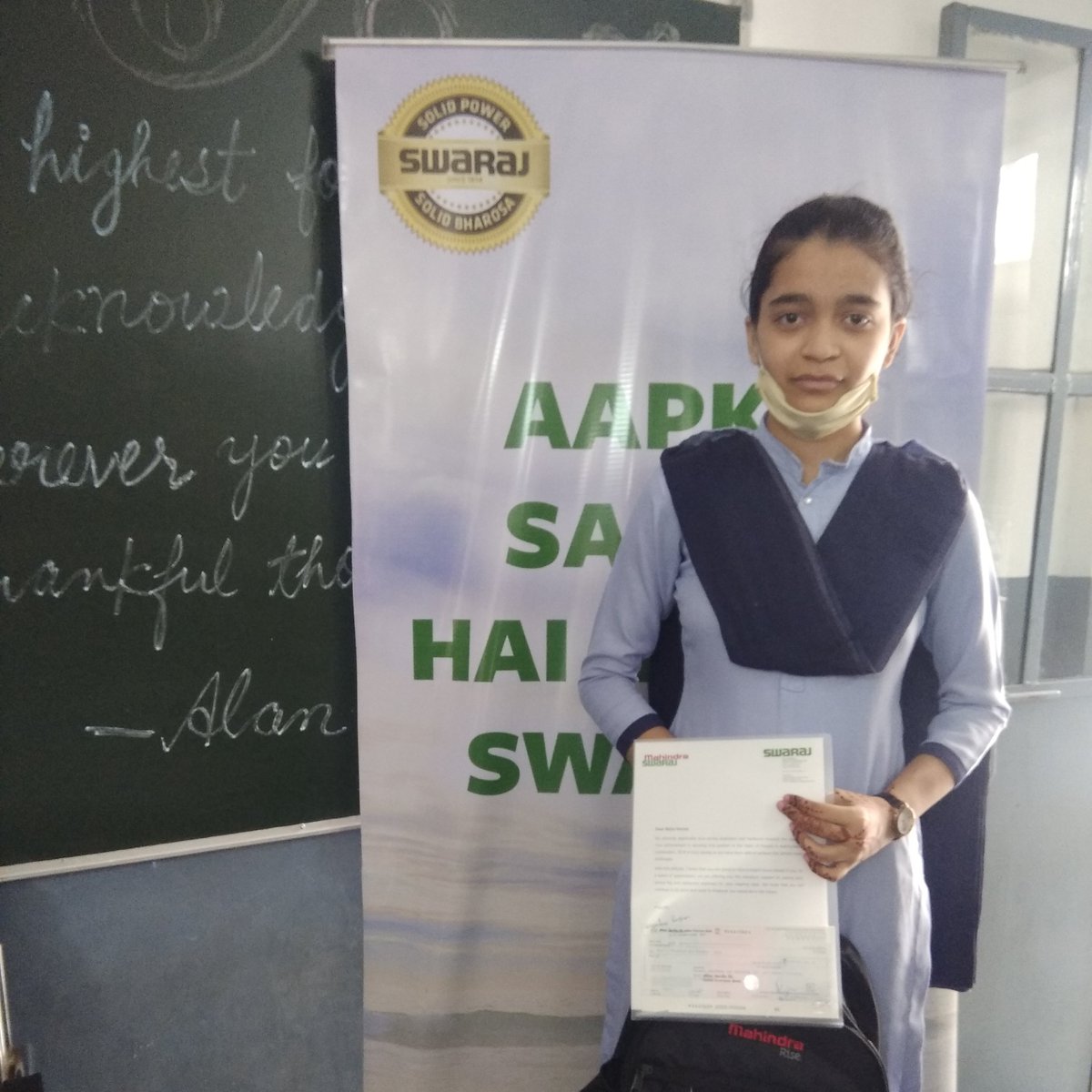 TractorsSwaraj's tweet photo. Continuing its endeavor to foster women empowerment Swaraj Tractors funds education expenses of meritorious Girl. Truck driver’s daughter Neha overcame the poor economic condition of her family with her hard-work &amp; perseverance to top Punjab matric exam. @chavan_harish @hsikka1 https://t.co/tXX5chbBKn