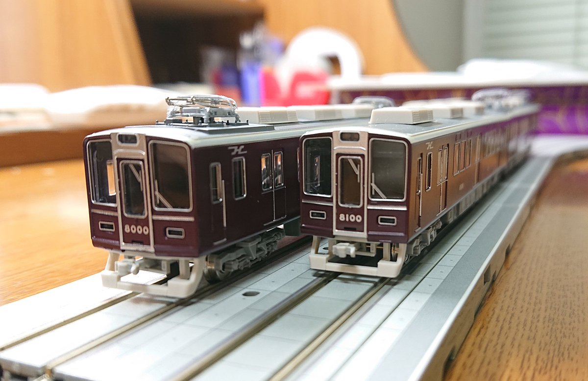近くの鉄道模型チェーン店で、松本商事さんのGM阪急8000系登場時セット