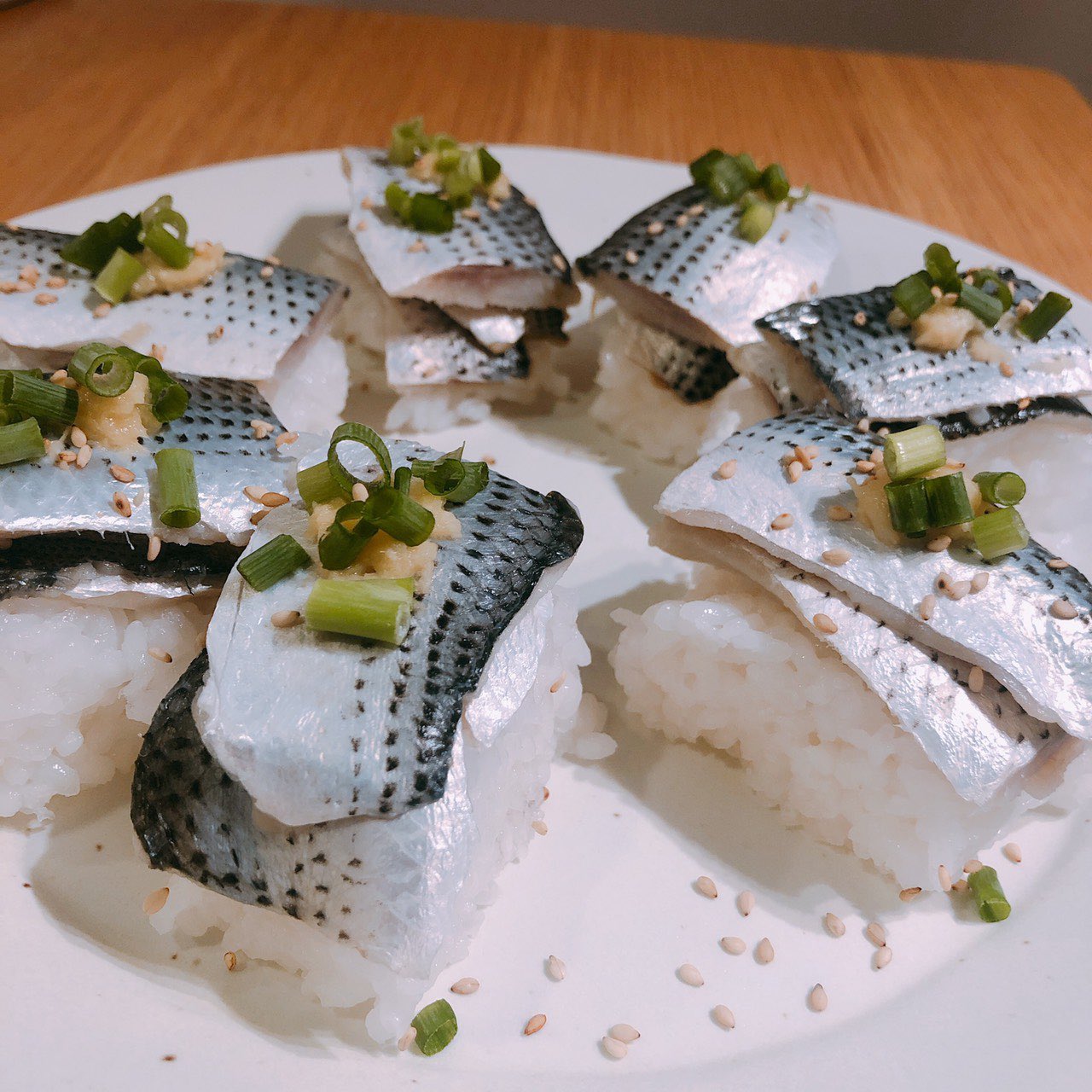 お魚ちゃんねるエイジ 先週豊洲で釣ったコノシロが こんな素敵な料理になりました 酢漬け エイジ 酢飯 お寿司 彼女 ちゃんと言わないの怒られるので 豊洲ぐるり公園 コノシロ お魚ちゃんねるエイジ お魚ちゃんねるエイジ 先週豊洲で釣ったコノシロが こんな素敵な料理になりました 酢漬け エイジ 酢飯 お寿司 彼女 ちゃんと言わないの怒られるので 豊洲ぐるり公園 コノシロ お魚ちゃんねるエイジ