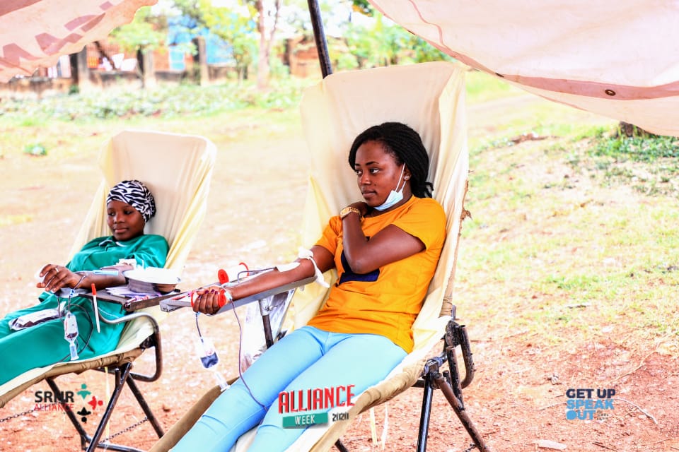 STFUganda's tweet photo. Happening Now:  Blood Donation, Community outreach is our agenda in Bugeme today on #AllianceWeek2020 in Jinja.@NAFOPHANU @Faizafabz @sabrinakitaka @SRHRAllianceUg @akatukunda_ @joan_kem @MinofHealthUG @Blessing2562 https://t.co/CYlrVK1kjr