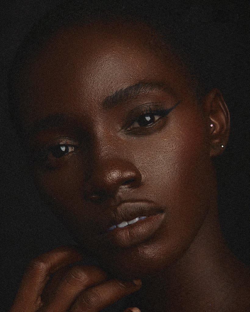 fowlermodels's tweet photo. The Sensational Fowler Girl [@motara__x ] ✨🌹✨

Photographed by @sopeadelaja 
Beauty by @goldenglambymk

#FowlerGirl #JumokeAzeez #FowlerModelsAfrica #BestGirls #MotherAgent #BeFowler https://t.co/ugSX6MirBr