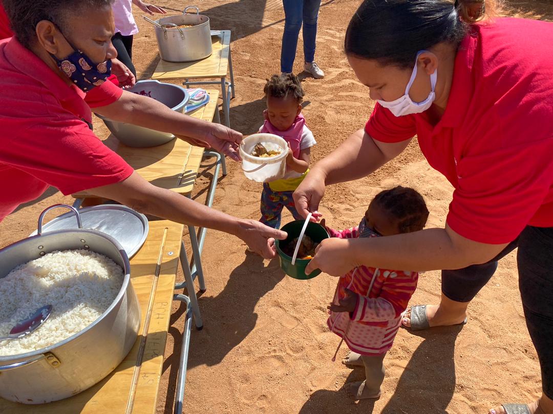 Water_id_GER's tweet photo. Some pictures of our little friends. 🙂
Thanks to steps for children and all donations, by every PoolLab sold, this children have food.🍛
If you want to help as well, please visit https://t.co/YruL9ANh5w for further information. https://t.co/KE0fJZ6km7