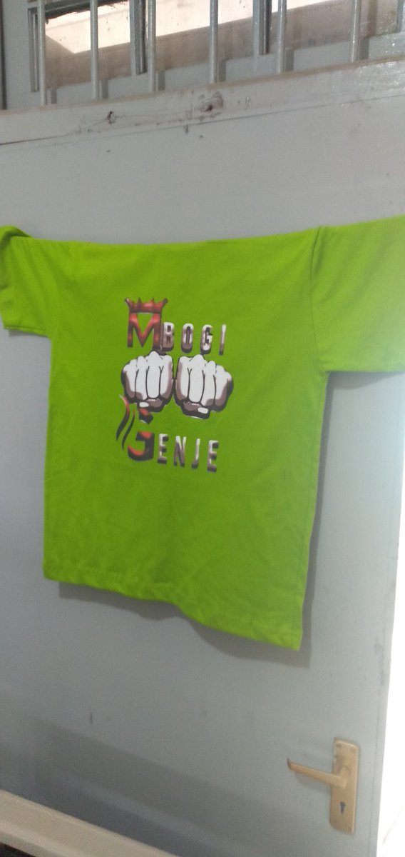 #NiajeNiaje Friday edition huwa 🔥 @_shideh <a href="/DjDaboTrabo/">Dj Double Trouble</a> <a href="/GhettoRadio895/">Ghetto Radio</a>