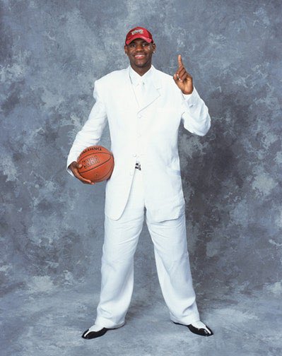 Drake wearing that ‘03 Lebron draft suit. #LaughNowCryLater 🎭
