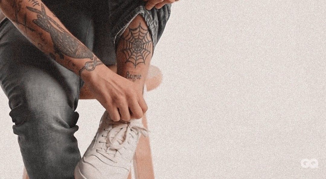 louis tomlinson's tattoos―a thread