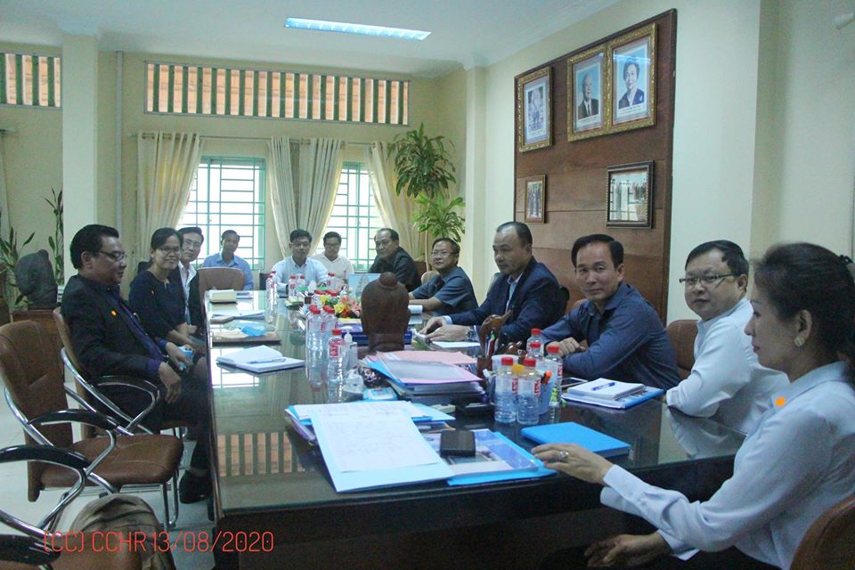 cchrcambodia's tweet photo. On 13 August 2020, the CCHR team met with the Court of Appeal in Phnom Penh, in order to present and have a consultation on its findings from its criminal trial monitoring in the period 1 November 2018 to 31 October 2019. #FairTrialRights #CourtMonitoring #HumanRights #Cambodia https://t.co/jNcJZDMM7n