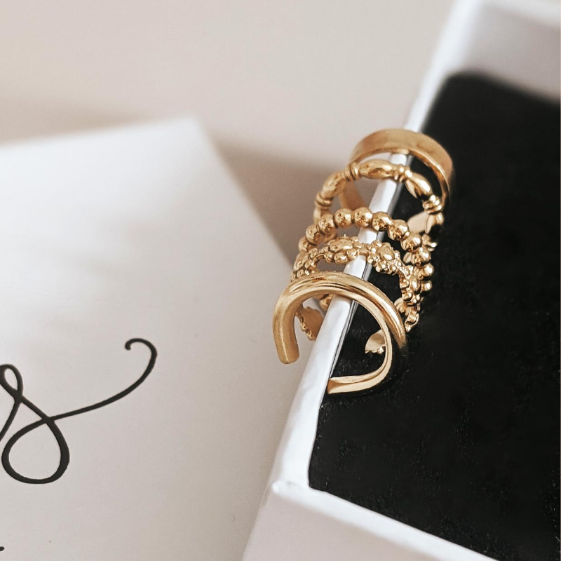 New In: Gold Ear Cuffs ✨ Earrings for your cartilage, without the commitment #nopiercingsrequired - mailchi.mp/313d43a7f8df/n…