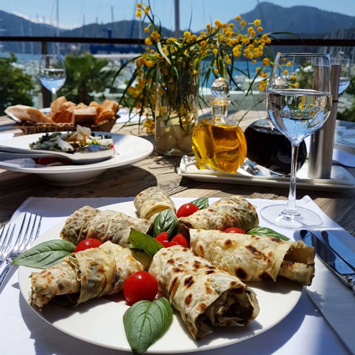 SteelbirdGocek's tweet photo. among the many #delights to be #enjoyed while #sailing with #Steelbird out of #Gocek #Fethiye are the endless selection of places to eat really good &amp; #tasty, #freshly prepared #Turkish #cuisine - so much to sample, with marvelous #sea-views, friendly service - afiyet olsun😋😎 https://t.co/K0JVYBcgbn
