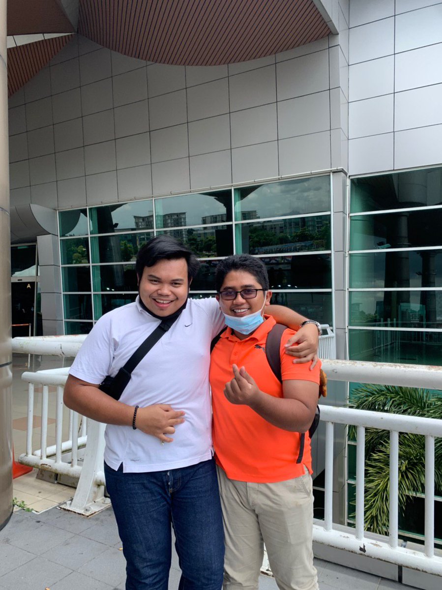 aqillahmadd's tweet photo. We gained weight ft. colgate ads lol 😂 #postMCO https://t.co/X9FtU6Disx