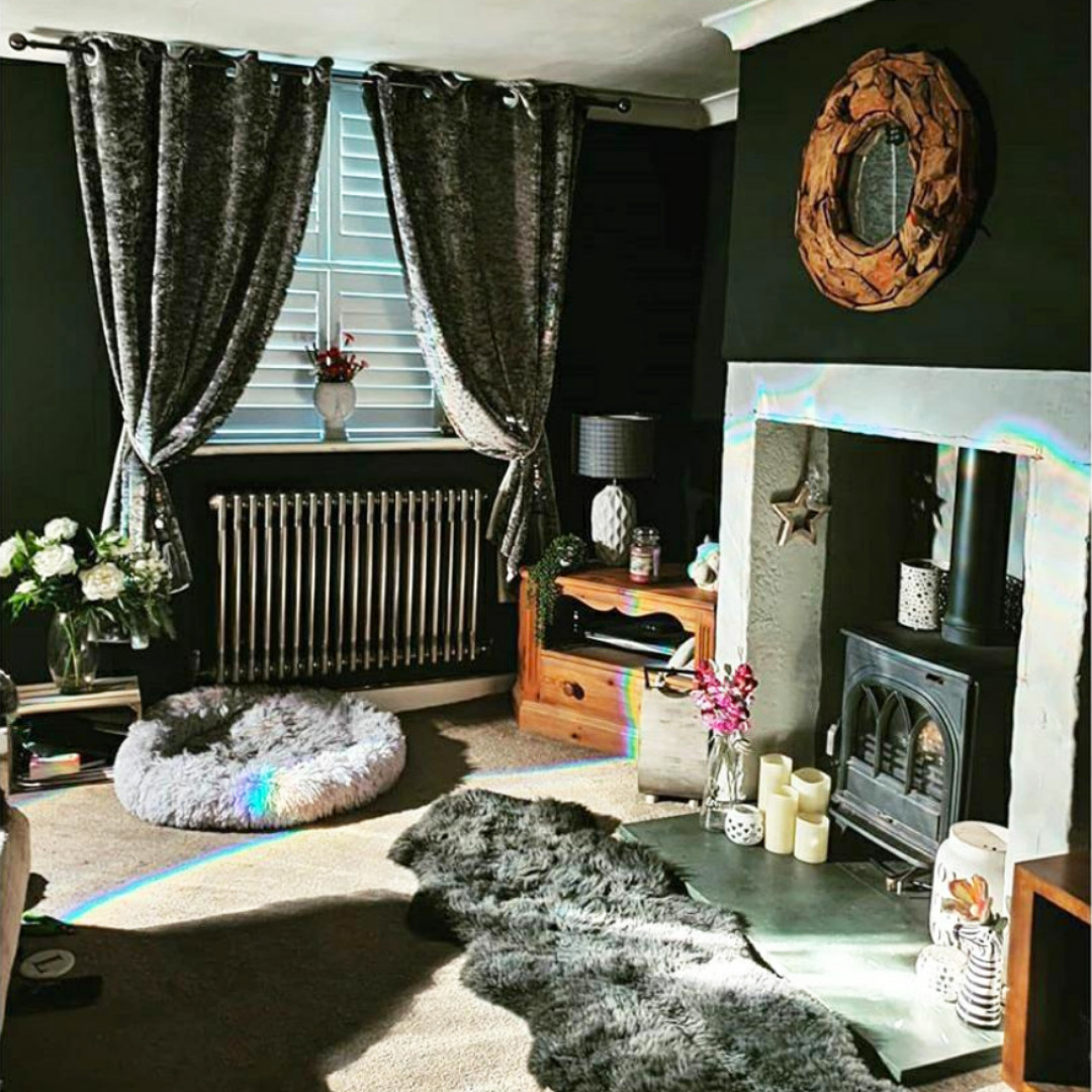 Columnrads's tweet photo. Our raw metal radiators are so versatile they will suit any decor.

📷 @our_littlebubble 

#mycolumnrads #columnrads #rawmetalrads #darkinteriors #mydarkhome #howyouhoe #showusyourgaff #showusyourrads https://t.co/jhMVveP617