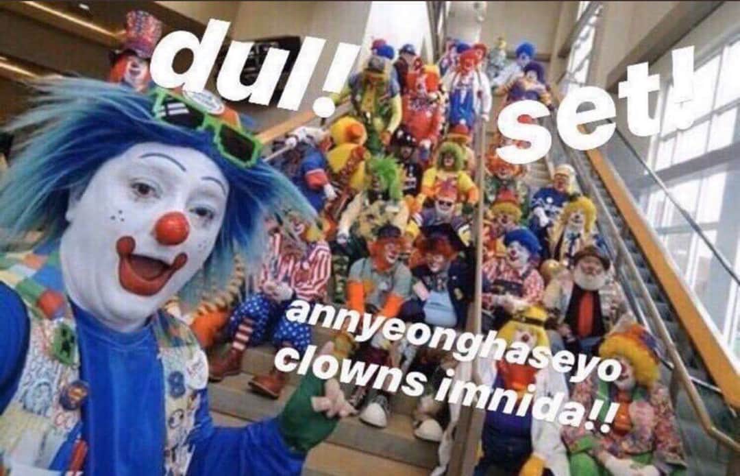 joegiljo's tweet photo. Are we really clowns for @bts_bighit  when will we have an European shop!!!!!
Parce que là faut arrêter de ce foutre de notre gueule 😑😑😑 https://t.co/CoEQ6RyPFj
