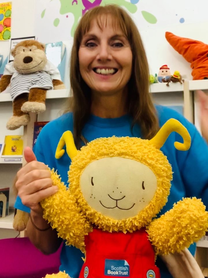 InverclydeLibs's tweet image. Join us today at 11am for some Bookbug Session fun with Caroline over on our Facebook page!

bit.ly/InverclydeLibr…

You can catch up with Monday&apos;s #BookbugOnline Session below👇

bit.ly/InverclydeLibr…

#LibraryLiveInverclyde #BookbugFun