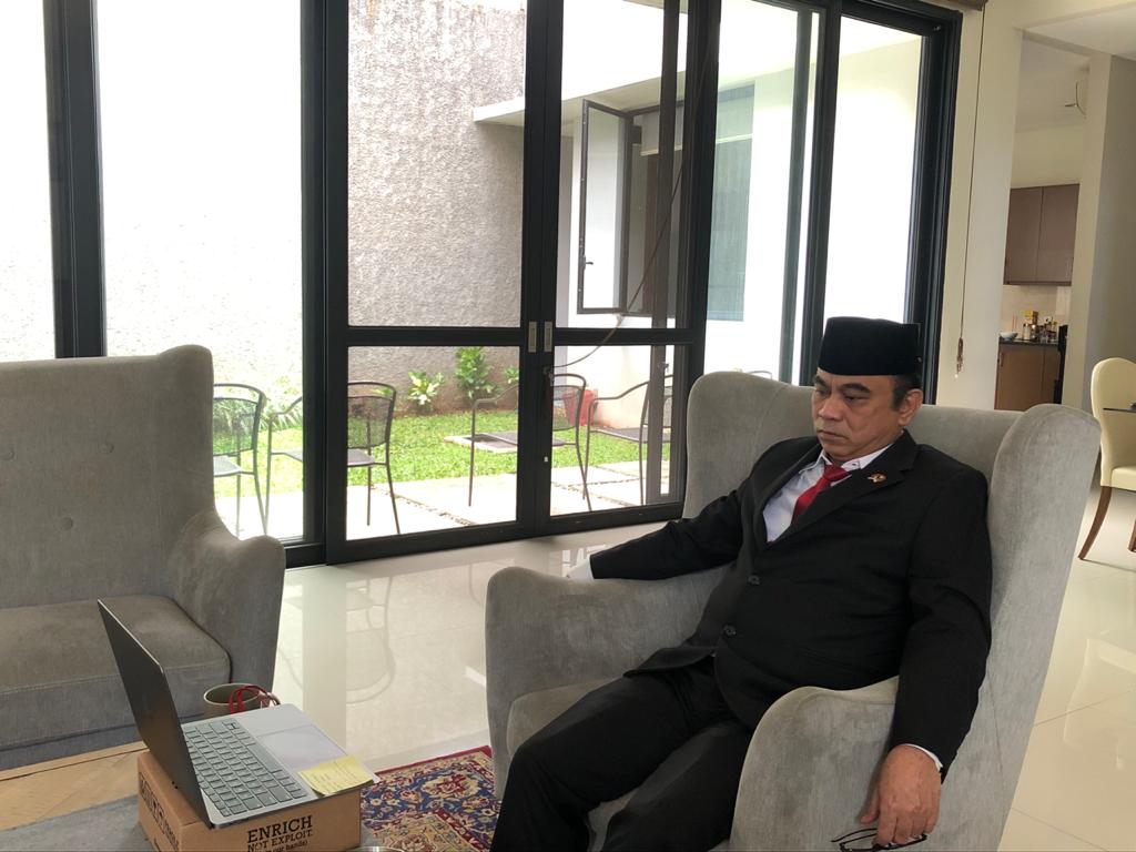 budimuni98's tweet photo. Menghadiri dan mendengarkan PIDATO Presiden mengenai RAPBN 2021 secara virtual https://t.co/G8wo9qmFEJ