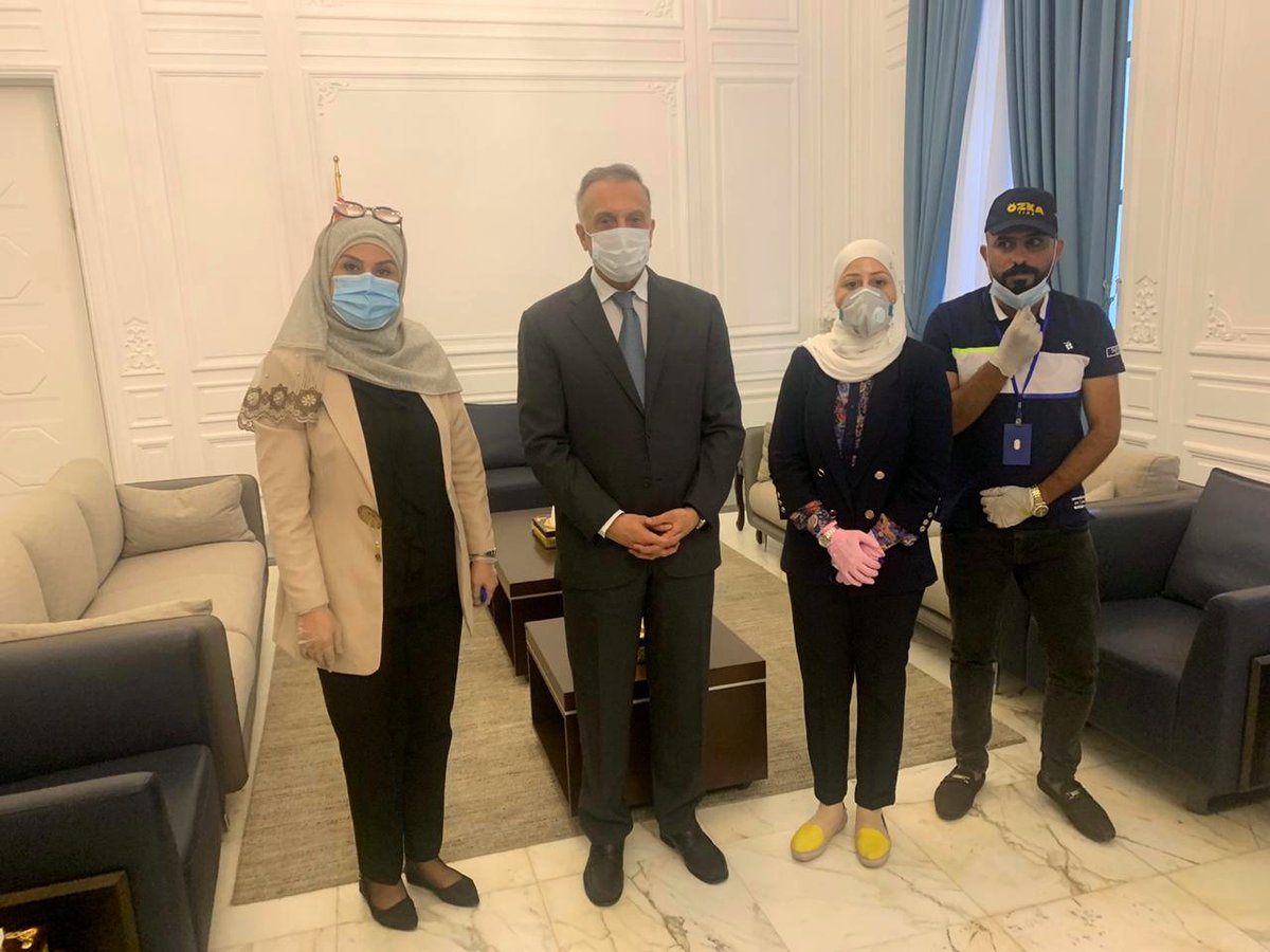 لكل النواب الذين استقتلوا على درجات وزارة التعليم العالي السيد رئيس الوزراء مع الشعب ولن يسمح لكم بفرض قوائمكم، وعليه سينزل تجمع لدعمه لانه مد يد العون لجميع حملة الشهادات العليا ولم يستثني قائمة عن اخرى حسب ما يشاع
#تجمع_وطن_داعم_لرئيس_الوزراء