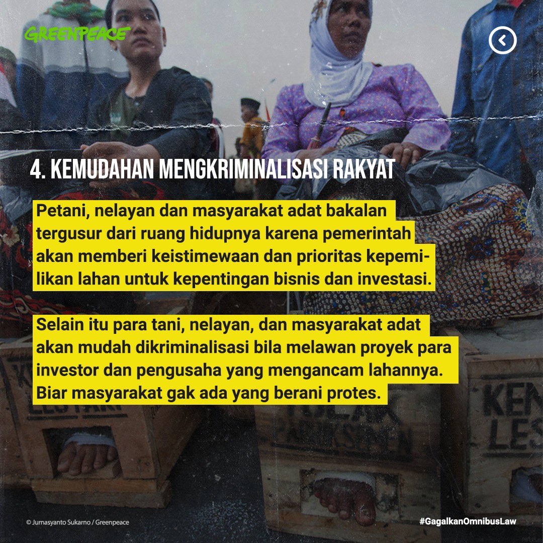 GreenpeaceID's tweet photo. 4. Karena investor yang utama, jadi jangan khawatir soal protes protes, siapa yang berani protes lahannya diambil paksa bisa dikriminalisasi. Tapi kalau investor yang melanggar, aman, cuma sanksi administratif aja. Mantuls kan giveawaynya. 

#TolakOmnibusLaw https://t.co/AzF0JfWV4s