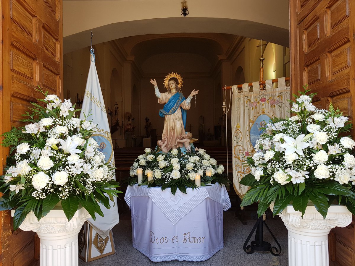 Nano_pbro's tweet photo. Ya en vísperas...
Madre en tus manos lo pongo todo.
#AsuncióndeMaría
#Manzaneque https://t.co/QGVuPSfZzU