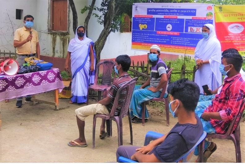 Iecbccnvbdcpas1's tweet photo. #Stayalert The season for Japanese Enchephalitis is here!
Wear long sleved clothes,use #LLIN #Bednets. Do not breed pigs, cows near your house.
Fever can be a sign for Vector borne diseases.Glimpse from #Nagaon District
@CMOfficeAssam @himantabiswa @samirsinha69 @Pijush_hazarika https://t.co/2VFDGFyvQl