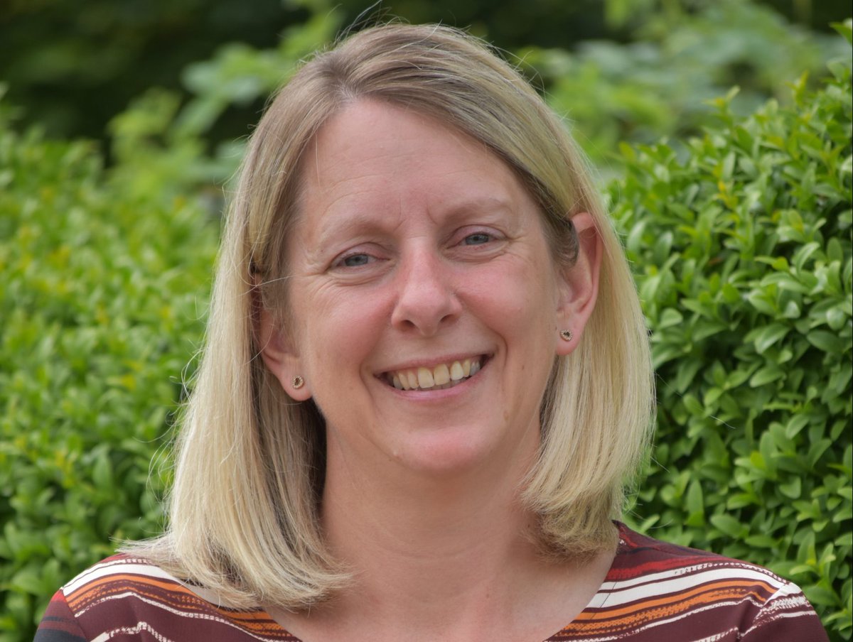 VOTE FOR US!

<a href="/FoodTrainScot/">Food Train</a> CEO Michelle Carruthers has been nominated for #ScotCharityAwards in the Leading Light category!

Please vote for us as your Favourite Finalist and helps us win a Scottish Charity Award.

VOTE HERE: bit.ly/30L4hxR