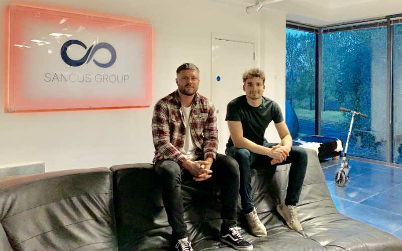 BCloudUK's tweet photo. ‘Eat Out to Help Out’ tops app charts as 250,000 sign up 🍰📈

@sancusinsights founders target 1m users

https://t.co/HaYV41D2GM https://t.co/rjvaabGStT