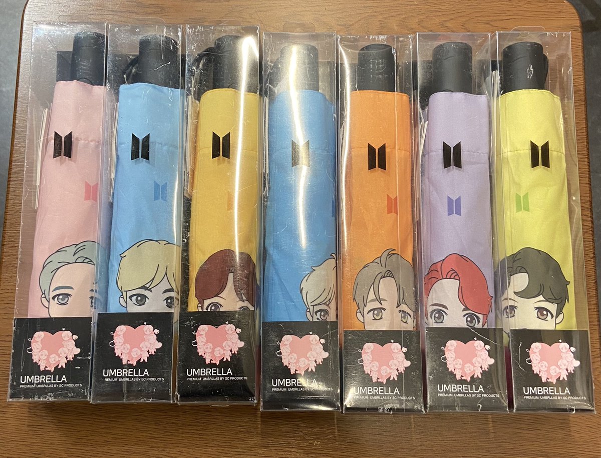 BTS 】 現在SHIBUYA TSUTAYA 2階にて、BTS公式ライセンスグッズを販売