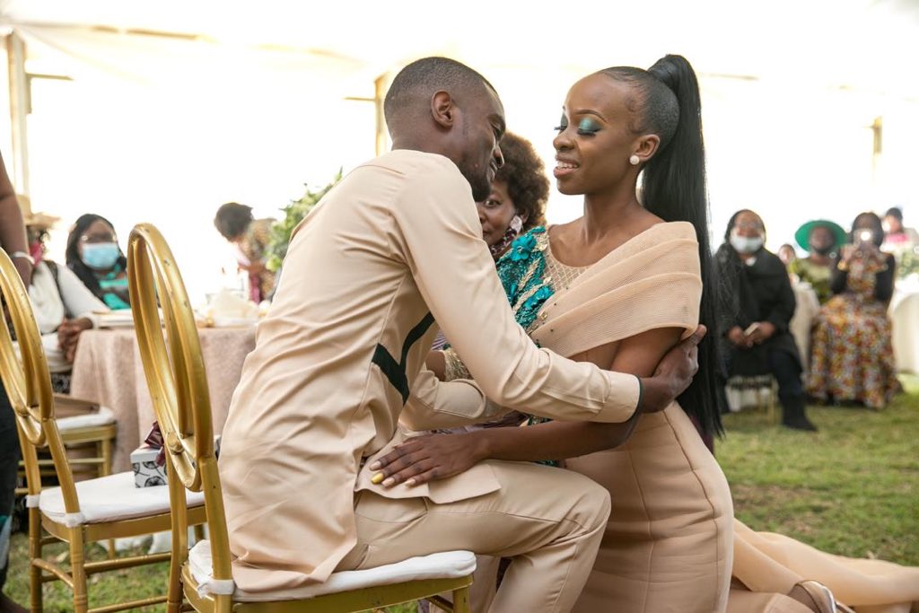 petermwansapml's tweet photo. Imagine being with someone that makes you smile everyday! We love our PML couples ❤️ Bridal shower vibes!!!

Suited in : @houseofpml 
Designer: @Petermwansa15 
Clients: Andy &amp; Nthambose 

Bookings: WhatsApp +260954345608

#houseofpml #premiumbrand #luxurylifestyle #luxurybrand https://t.co/uwTSxT90Hp