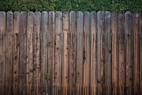 Are you having trouble with boundary issues at the moment? Read our latest property blog by Associate Solicitor, Lucy Smith here:  bit.ly/3iROALN