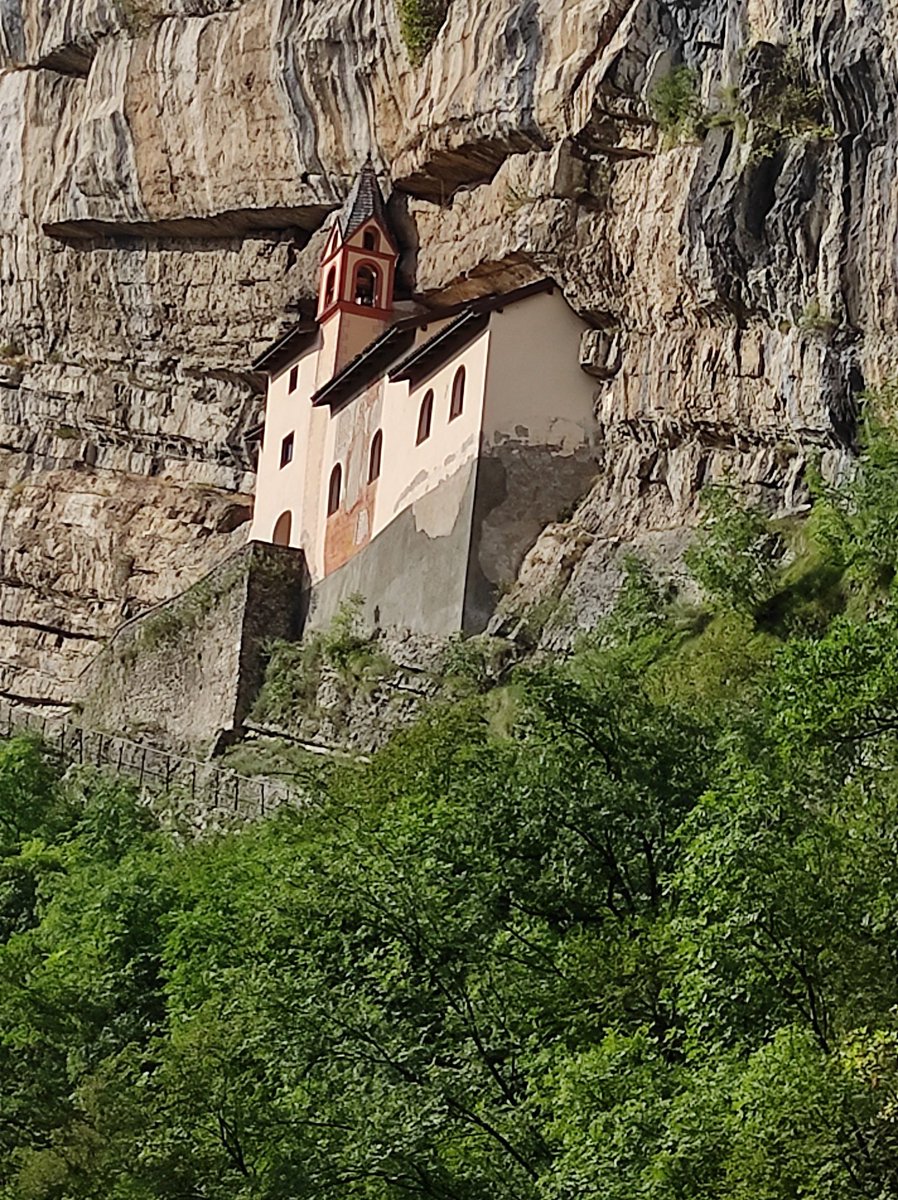 bertero_g's tweet image. Eremo di San Colombano. Molta stima per chi l'ha eretto, abitato e custodito fino ad oggi. Il Signore spinge ad opere incredibili!
Lode a Dio e agli uomini di buona volontà 🙏