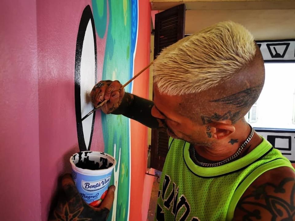 AnconaCrea's tweet photo. Uomo gelato il nuovo #murale di Mandarino  #workinprogress x #anconacrea 2020FF! 
A Capodimonte sottopasso tra via Cialdini e via Astagno Ancona 🔥❤️🤟
#art #murales #painting #streetartworldwide #streetartdaily #streetartancona #StreetArt #graffiti  #ancona  #urbanart https://t.co/ghRY33CWTi