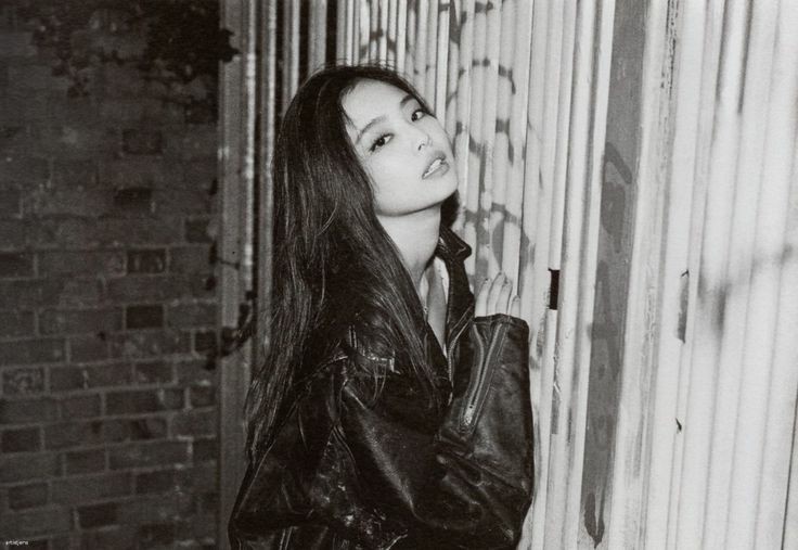 Jennie Kim as your rockstar girlfriend, a thread: