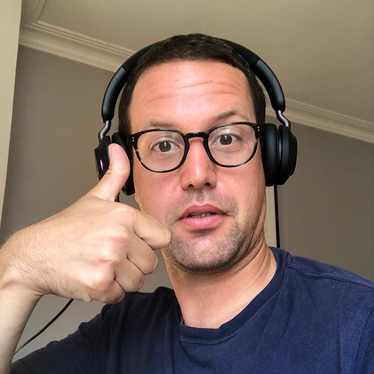 🌏 Call our International Clearing hotline 
+44 20 3053 0793

🌍 Apply online 
apply.qmul.ac.uk

🌎 Contact us qmul.ac.uk/undergraduate/…