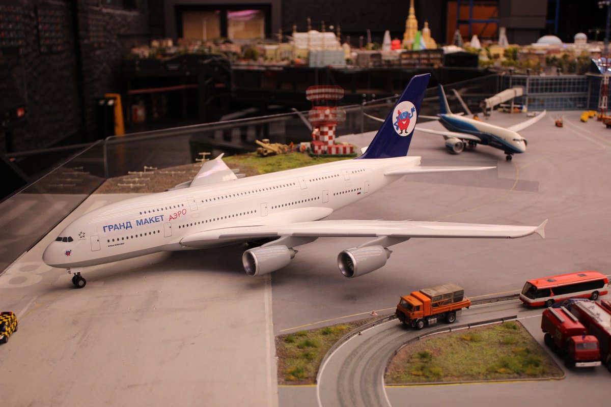 Традиционно в третье воскресенье августа отмечается День Воздушного Флота России. Мы поздравляем лётчиков, инженерно-технический и диспетчерский состав, бортпроводников и других работников авиационной инфраструктуры! Ура!🛩