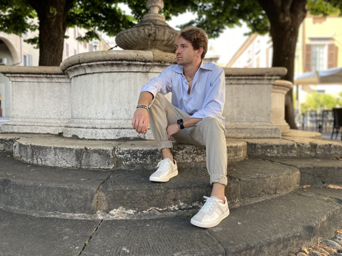 borghinistore's tweet photo. Simplicity is stylish with these Clarks sneakers. Find them out now >> https://t.co/yEi0cDXWJi https://t.co/6cDrFWYLhx