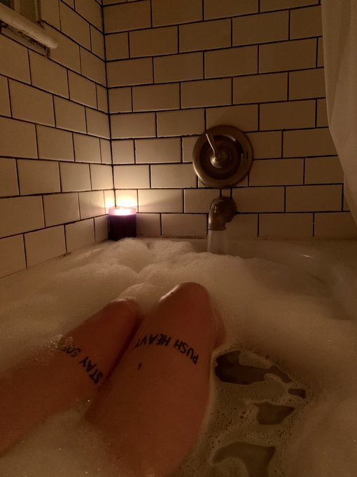 Watch sky 🎀🏳️‍⚧️'s leaked NSFW photo on TwXstars