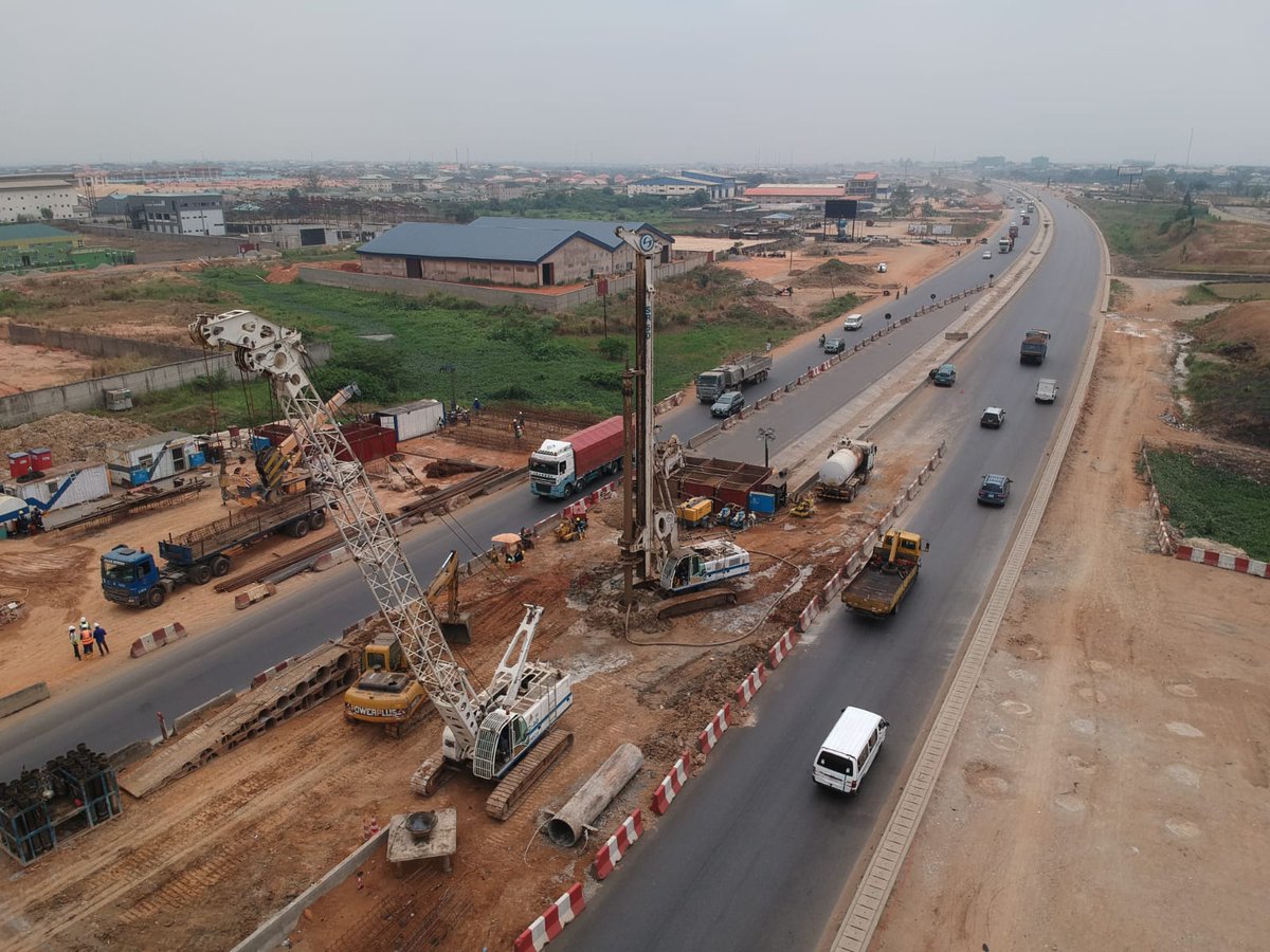 GruppoTrevi's tweet photo. On November 2019 #TreviNigeria started the #pilingWorks for rehabilitation/reconstruction of major road connection project along #LagosShagamuExpressway that includes the expanstion of the highway to 3 lanes and maintenance and construction of several bridges and flyovers. https://t.co/InVsZZBRhA