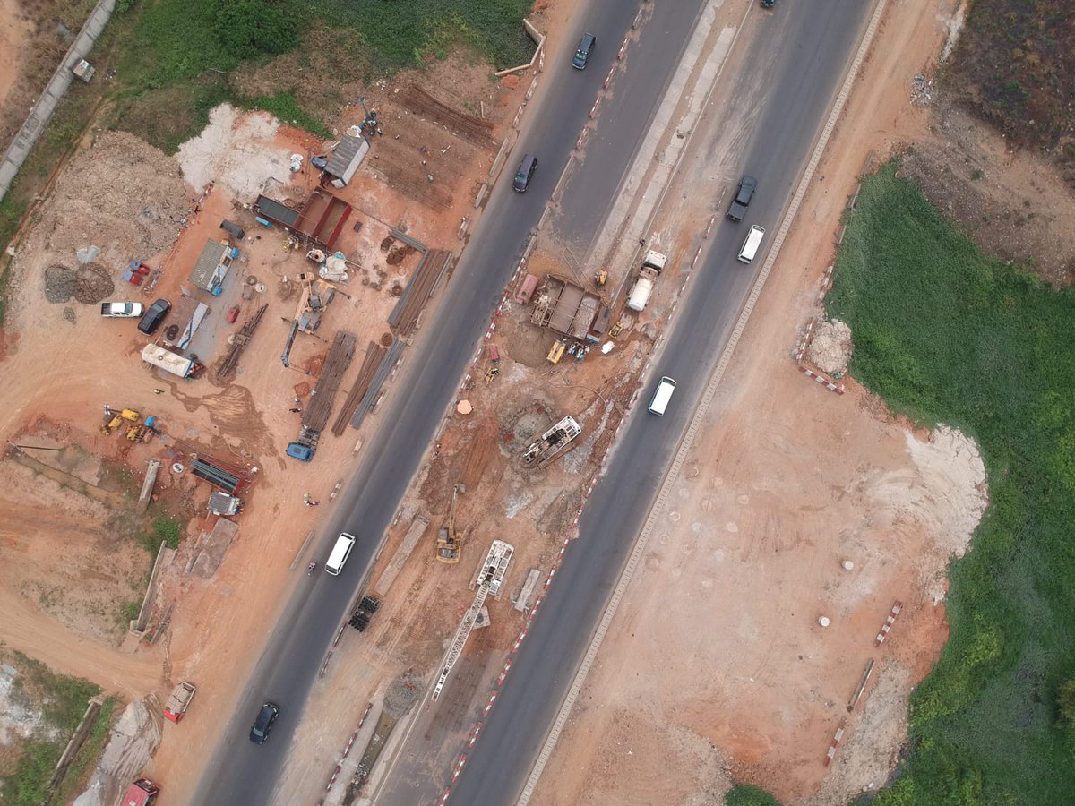 GruppoTrevi's tweet photo. On November 2019 #TreviNigeria started the #pilingWorks for rehabilitation/reconstruction of major road connection project along #LagosShagamuExpressway that includes the expanstion of the highway to 3 lanes and maintenance and construction of several bridges and flyovers. https://t.co/InVsZZBRhA