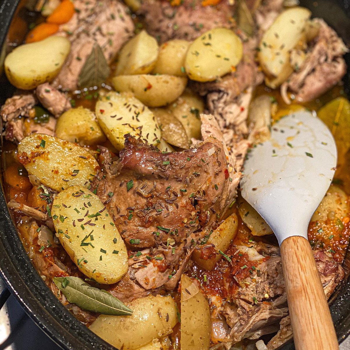 wildgamemeat's tweet photo. #casserole 🥘  Rabbit  casserole is one of our favourite dish to have . Easy and super tasty. #rabbitcaserole #gamerecipes #bbcgoodfood #goodfood #hungry #familydinner #lovefood #meatlover  @ Bury St. Edmunds https://t.co/pc0XkAflVZ https://t.co/nkCfHUe3mA